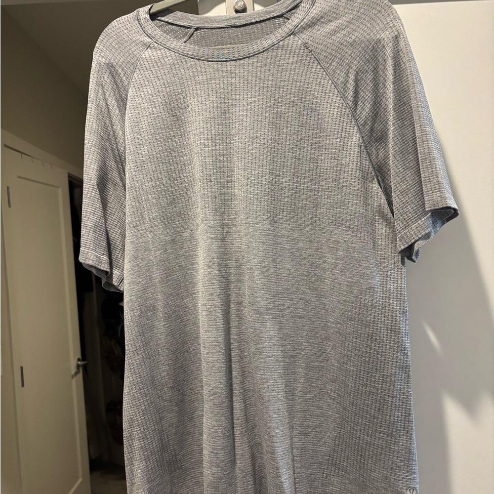 Men's metal vent tech short sleeve
